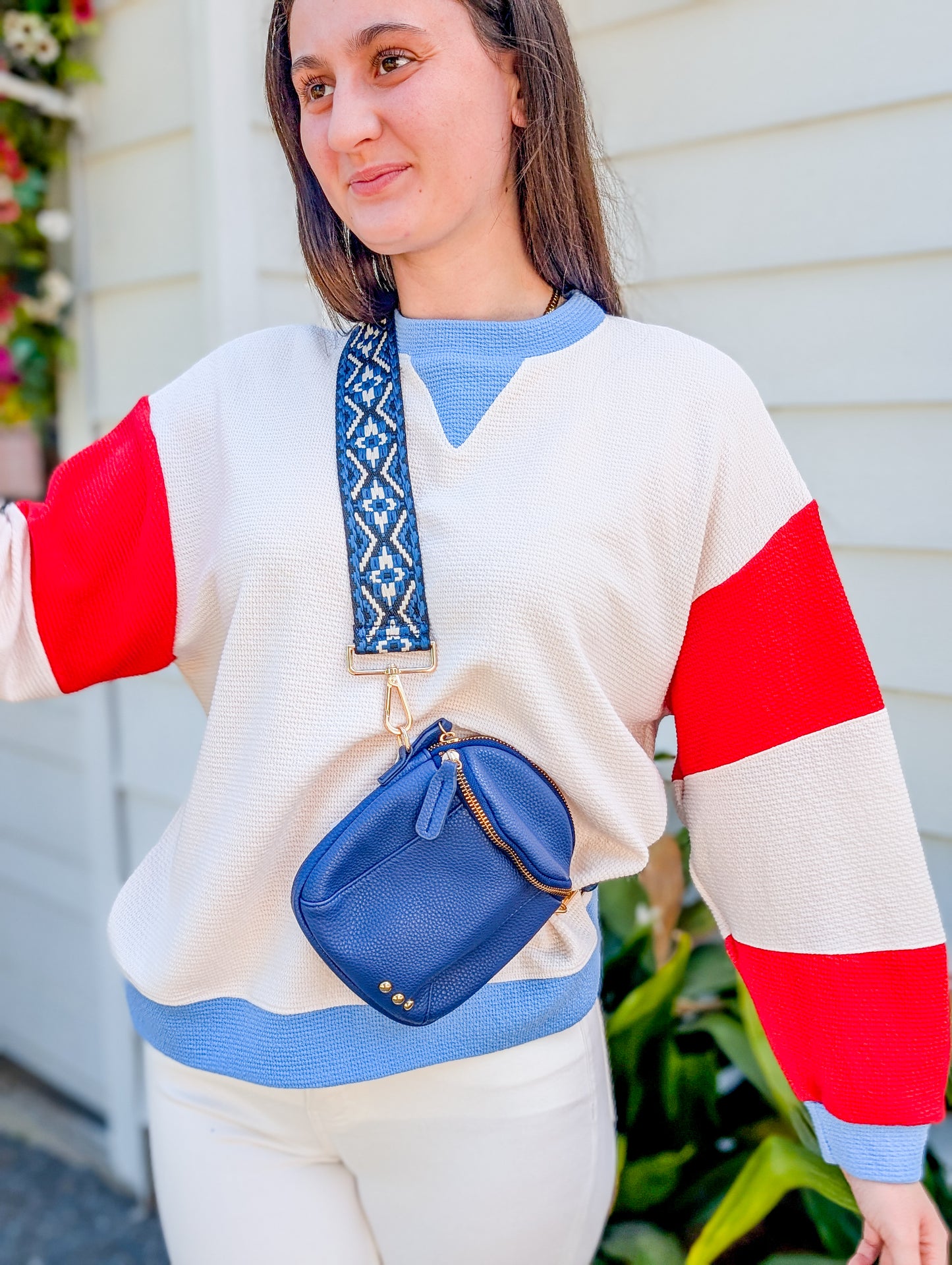 Color Block Round Neck Cloudy Knit