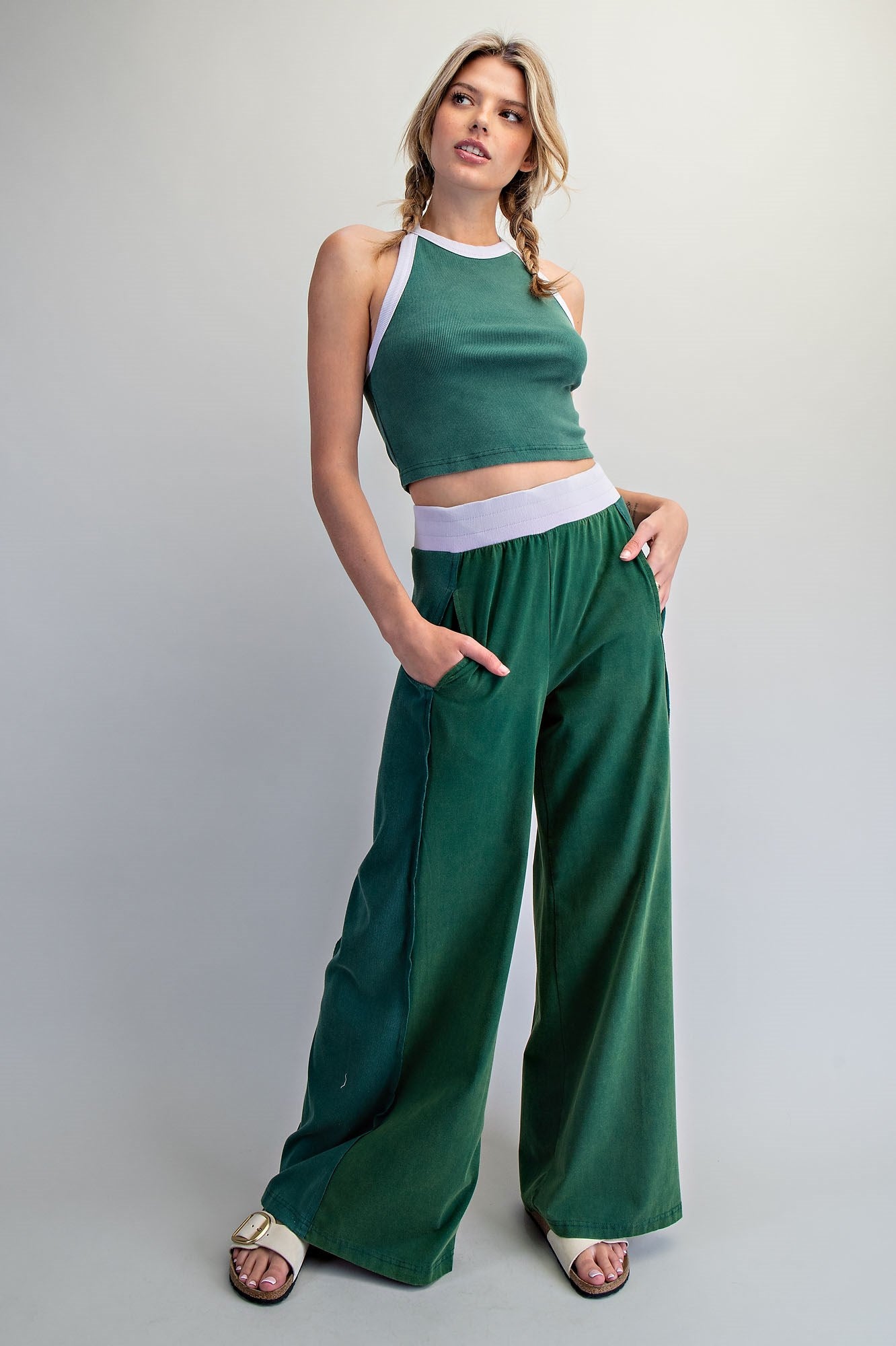 Two Tone Bottom
