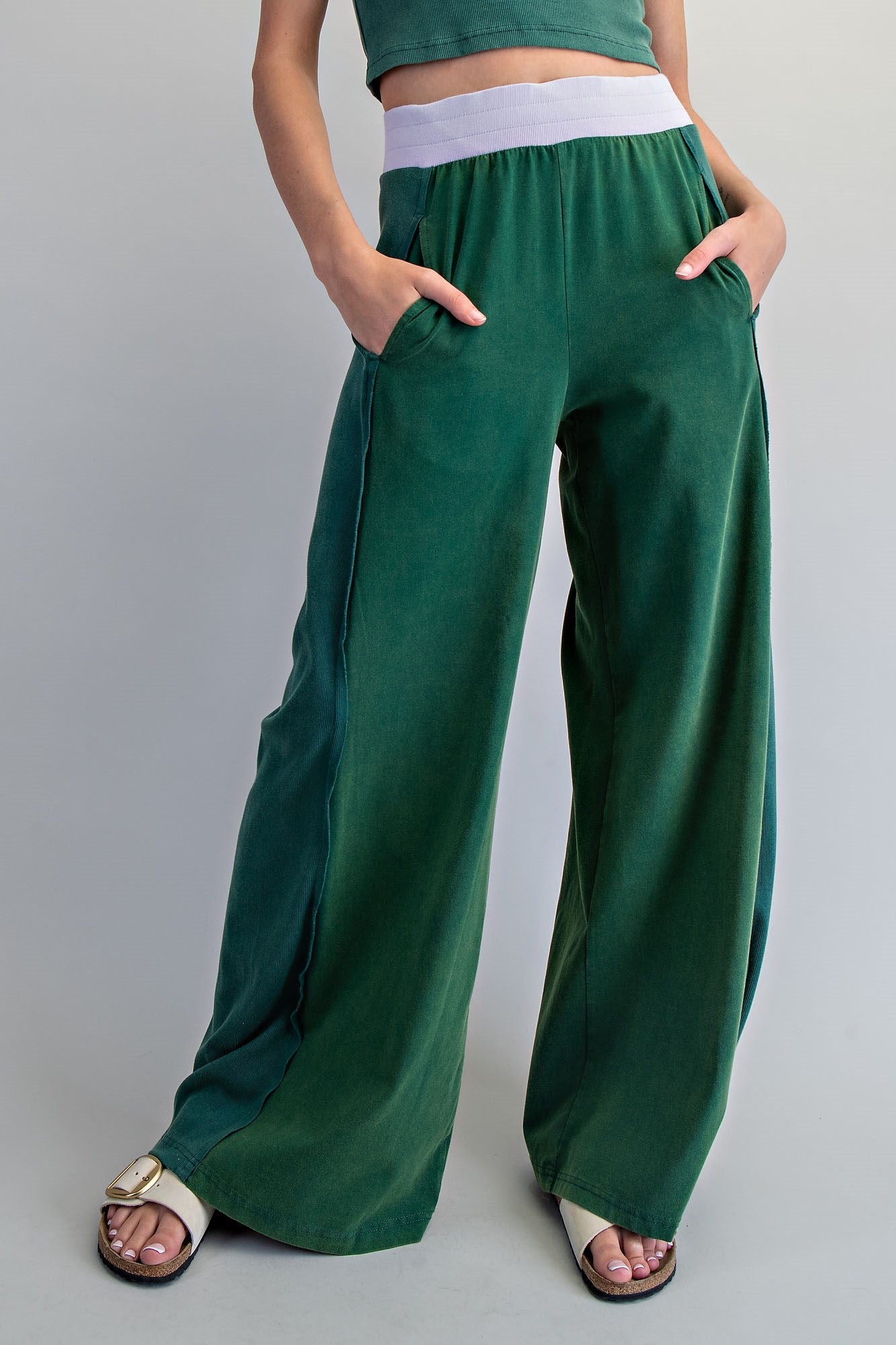 Two Tone Bottom