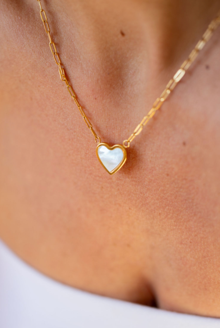 White heart necklace