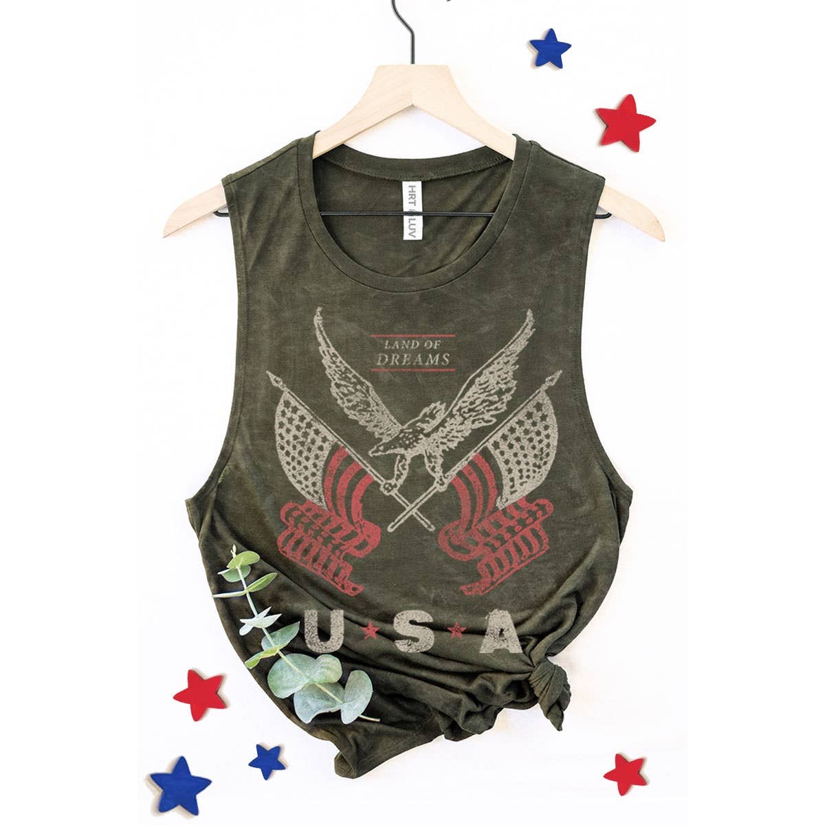 LAND OF DREAMS GRAPHIC TANK TOP