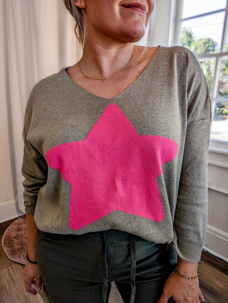 Cargo Green Hot Pink Star Light Weight Sweater
