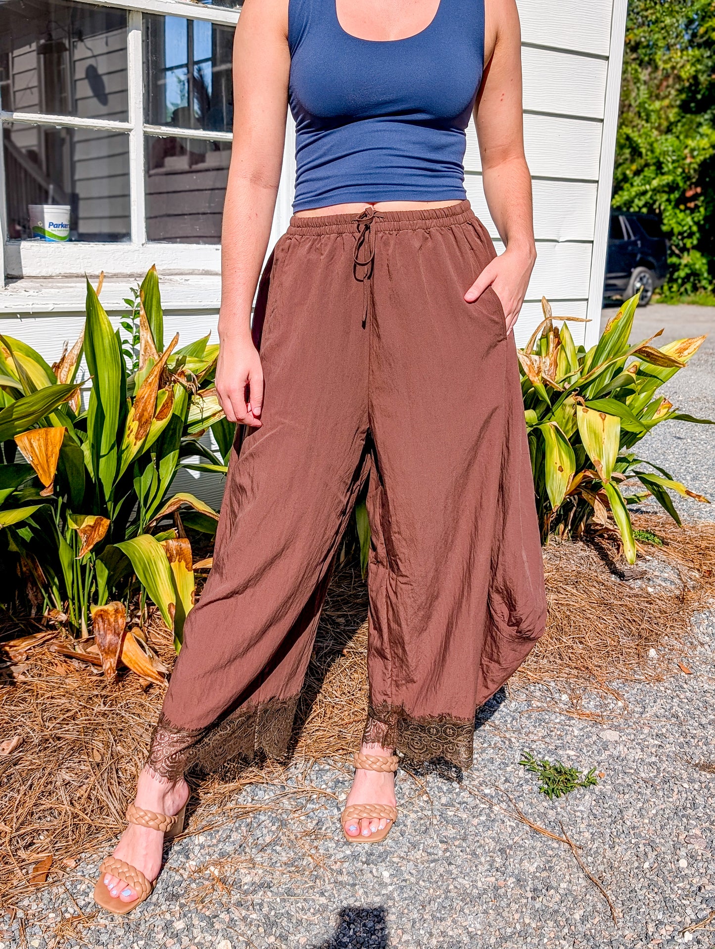 Lightweight Flowy Wide Balloon Leg Pants With Lace
