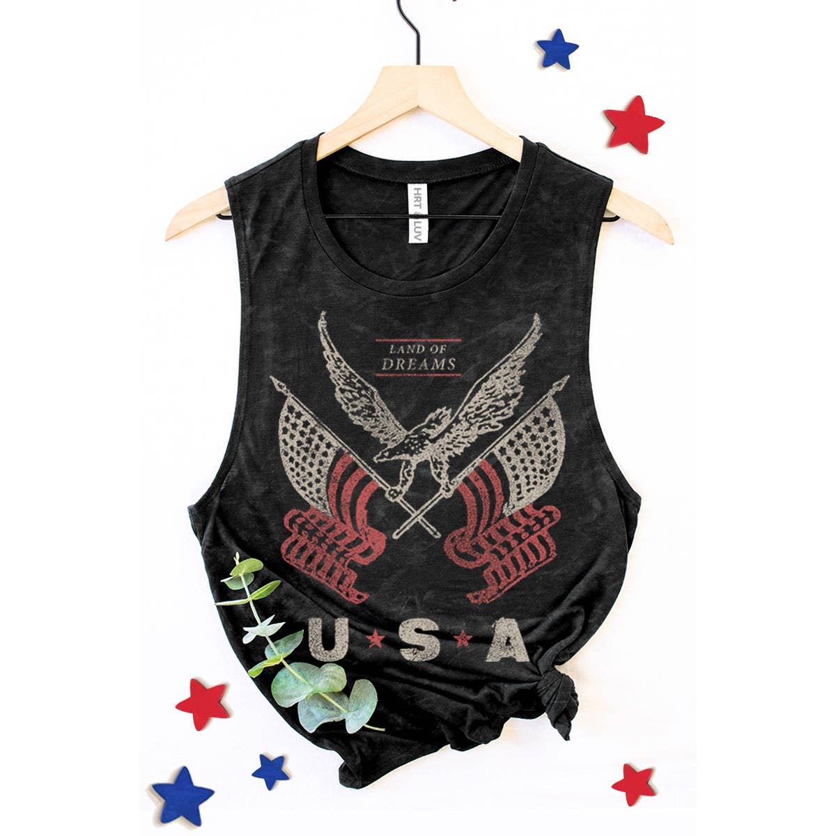 LAND OF DREAMS GRAPHIC TANK TOP