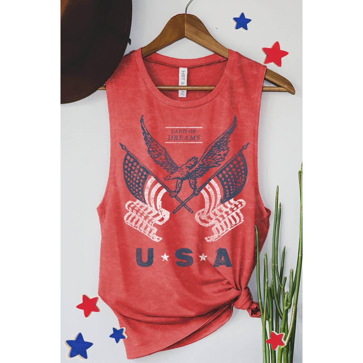 LAND OF DREAMS GRAPHIC TANK TOP