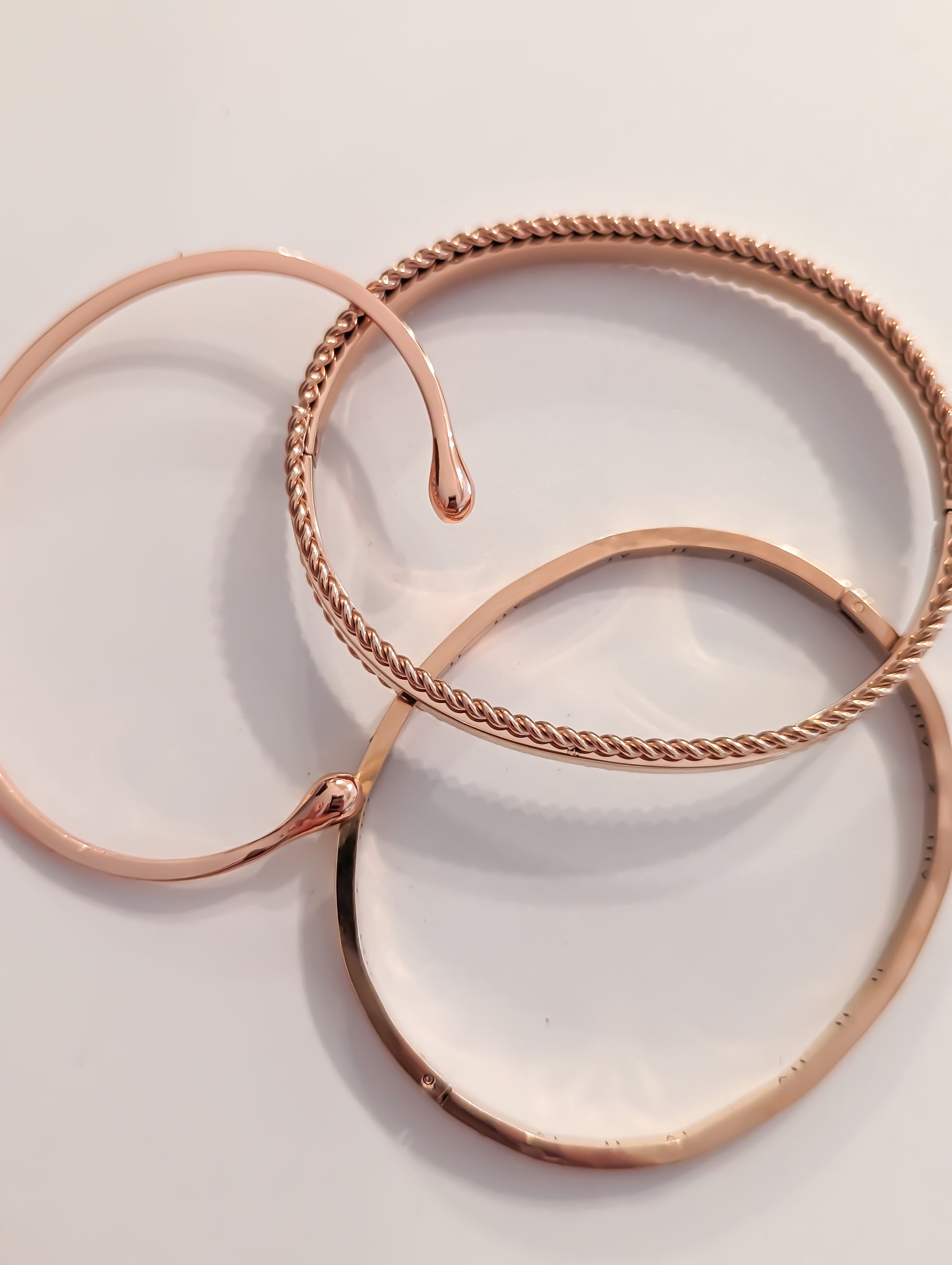 Rose gold colored rope side detail bracelet